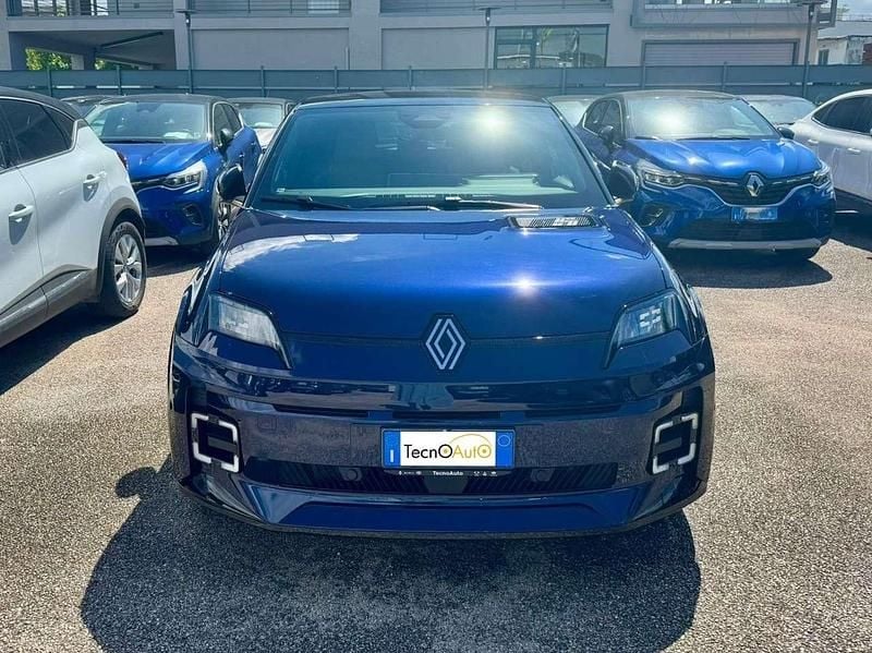 Usata Renault 5 E-Tech Iconic 77 kW (106 CV) 2024 Be style berlino Berlina