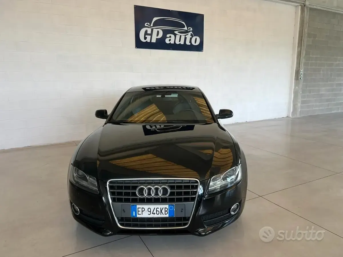 Usata Audi A5 S-Line 143 CV (105 kW) 2011 Nero Coupé