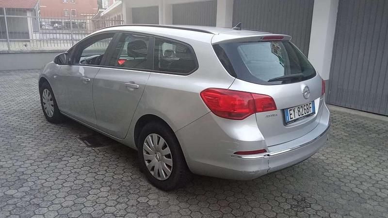 Usata Opel Astra Cosmo 110 CV (80 kW) 2014 Grigio Station wagon