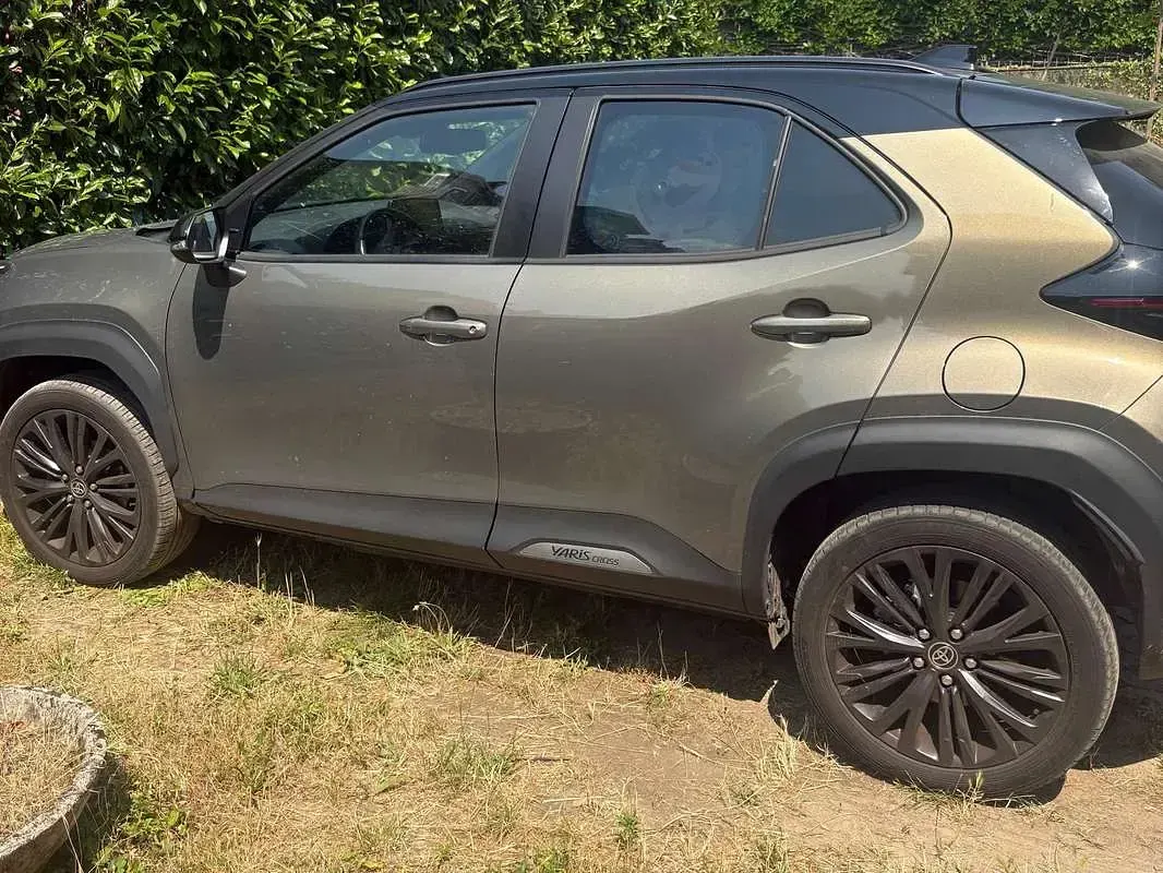 Usata Toyota Yaris Cross 92 CV (67 kW) 2023 Bronzo SUV