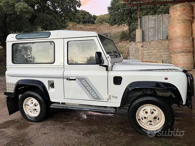Usata Land Rover Defender 1996 Bianco SUV