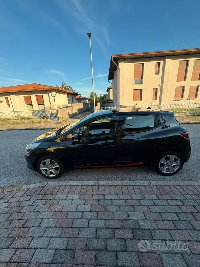 Usata Renault Clio IV 90 CV (66 kW) 2013 Nero Berlina
