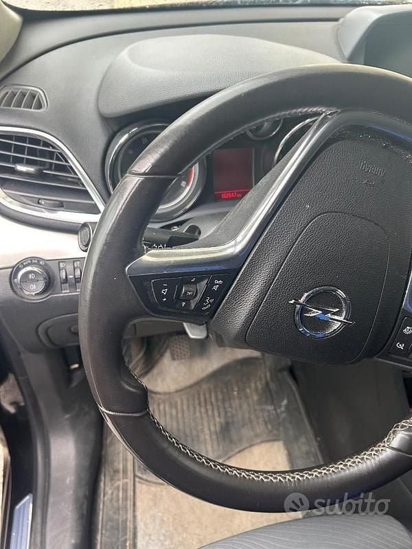 Usata Opel Mokka 116 CV (85 kW) 2016 Nero SUV
