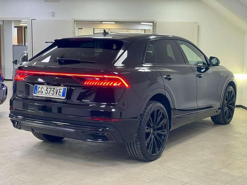 Usata Audi Q8 Sport 286 CV (210 kW) 2022 Nero SUV