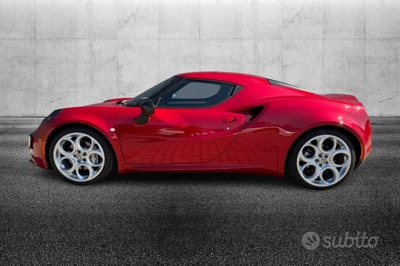 Usata Alfa Romeo 4C 241 CV (177 kW) 2015 Rosso Coupé