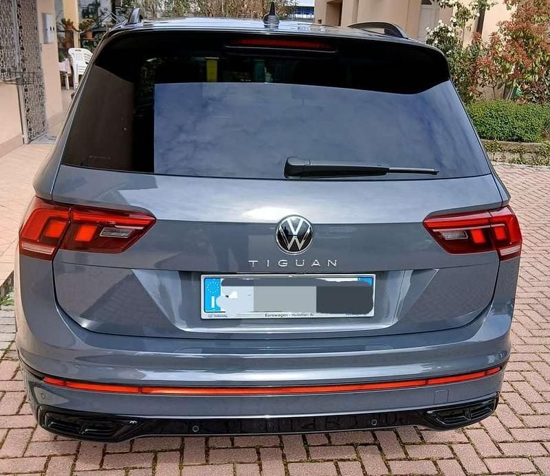 Usata VW Tiguan R-line 150 CV (110 kW) 2023 SUV