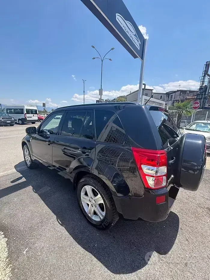 Usata Suzuki Grand Vitara 129 CV (94 kW) 2008 Nero SUV
