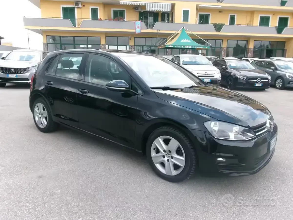 Usata VW Golf VII Comfortline 86 CV (63 kW) 2014 Nero Utilitaria