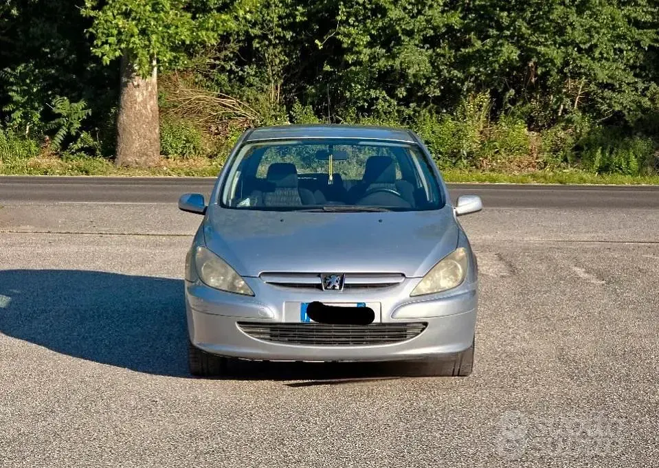 Usata Peugeot 307 109 CV (80 kW) 2005 Grigio Berlina