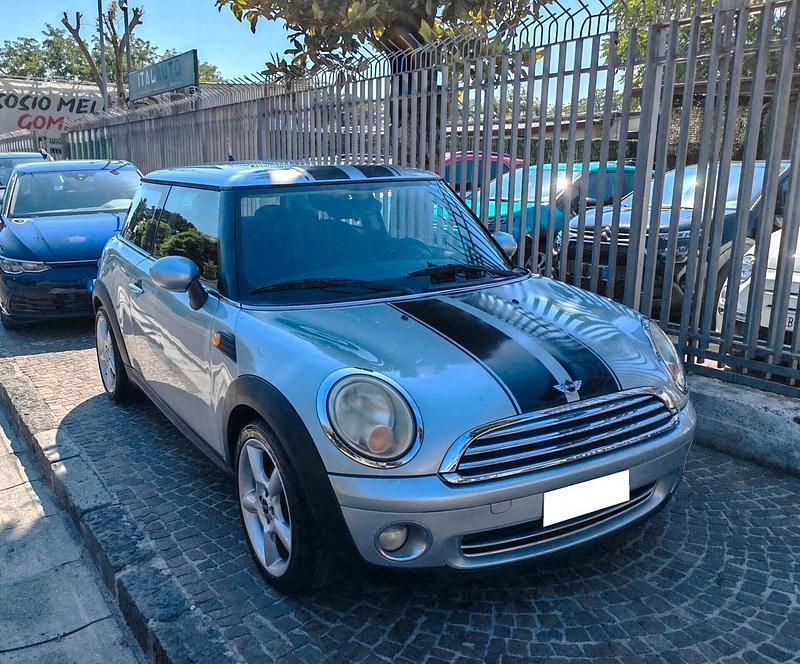Usata Mini Cooper 120 CV (88 kW) 2007 Argento Utilitaria