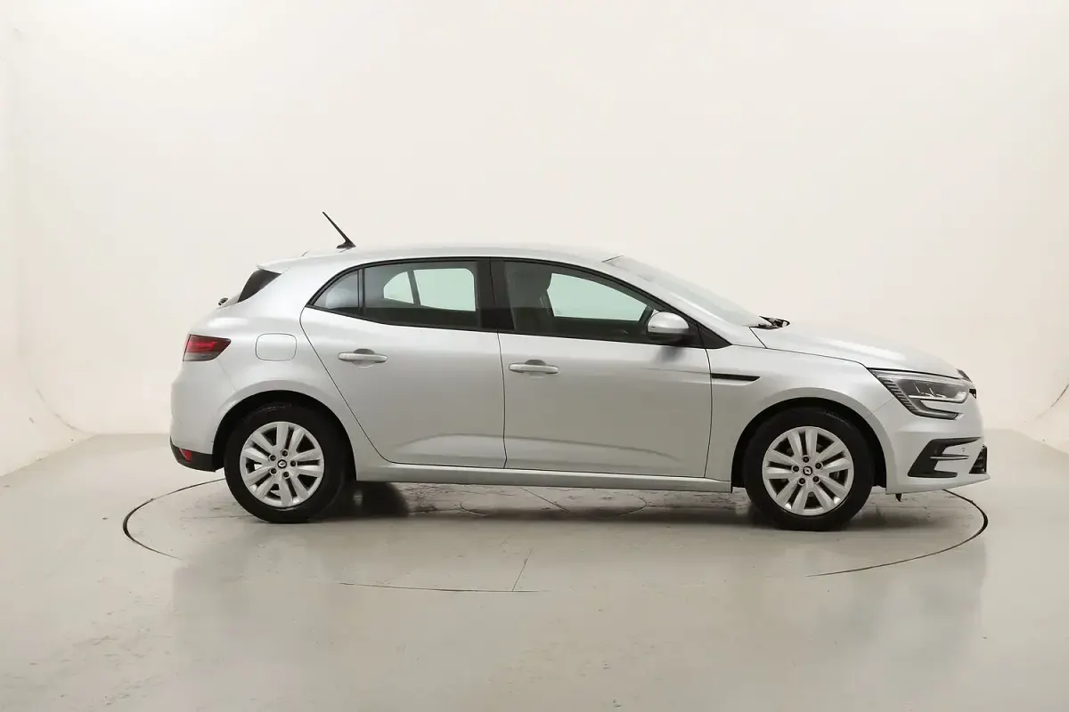 Usata Renault Mégane II Equilibre 116 CV (85 kW) 2022 Berlina