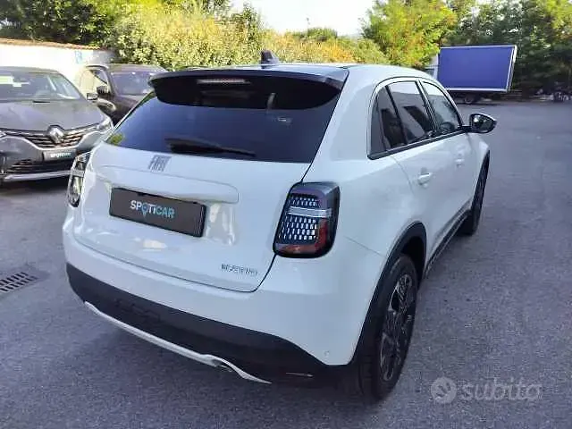 Usata Fiat 600 La Prima 101 CV (74 kW) 2025 Bianco SUV