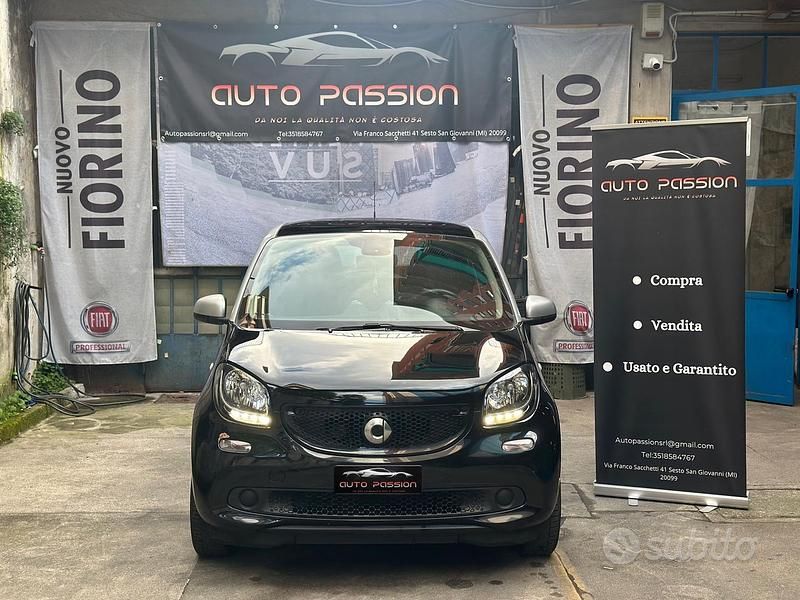 Usata Smart ForFour Passion 71 CV (52 kW) 2016 Nero Utilitaria
