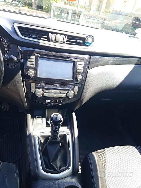 Usata Nissan Qashqai 115 CV (84 kW) 2020 Grigio SUV