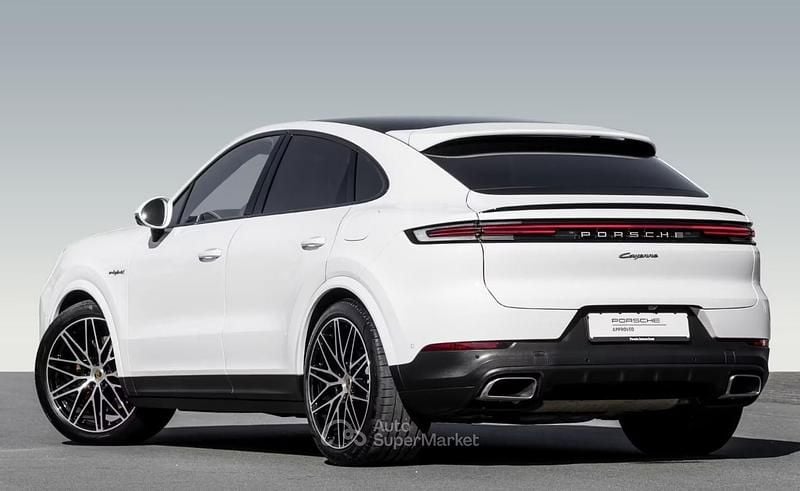 Usata Porsche Cayenne 470 CV (345 kW) 2023 Bianco SUV