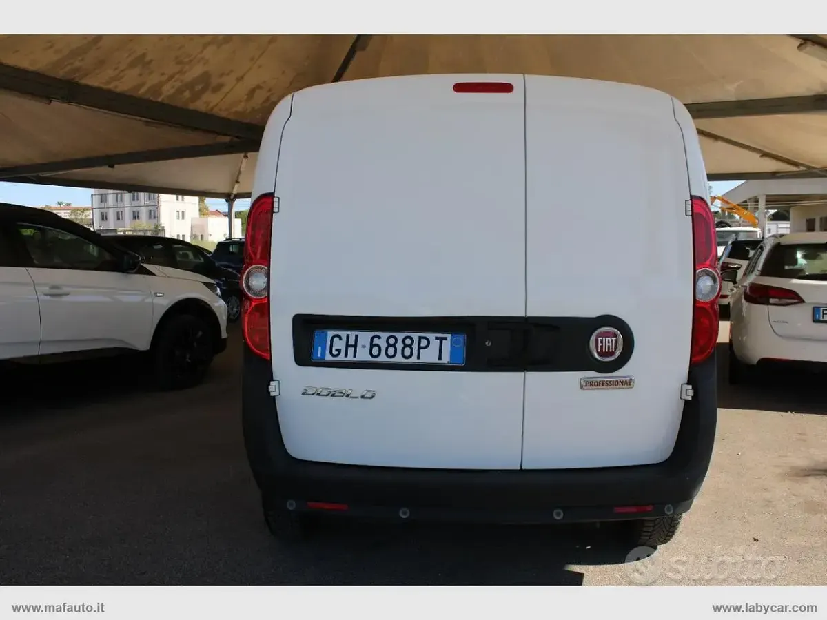 Usata Fiat Doblò Business 105 CV (77 kW) 2021 Bianco Monovolume