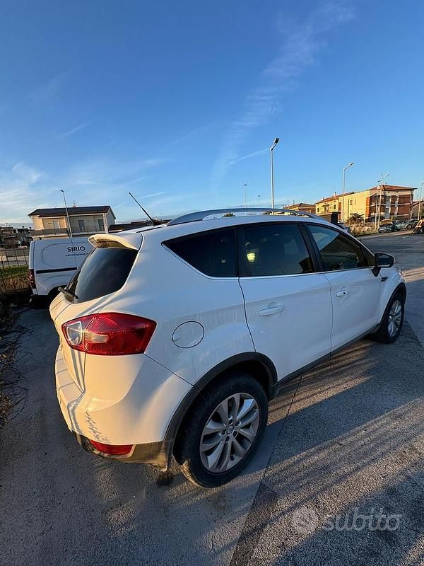 Usata Ford Kuga 2011 Bianco SUV