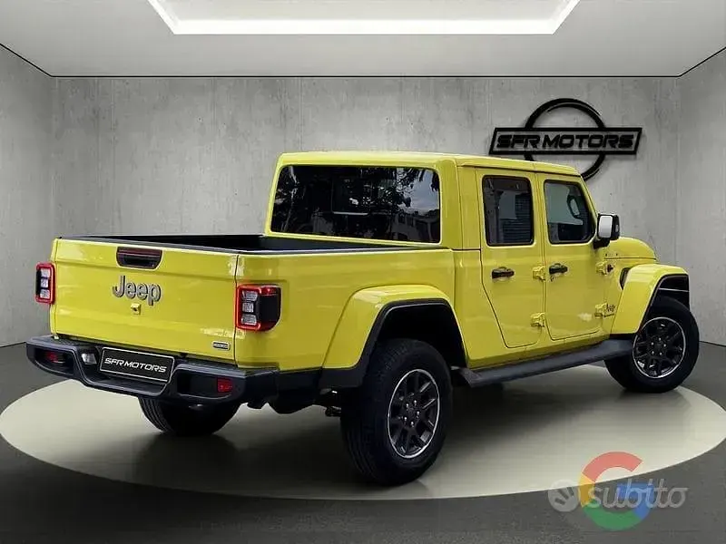 Usata Jeep Gladiator Overland 264 CV (194 kW) 2024 Grigio Pick-up