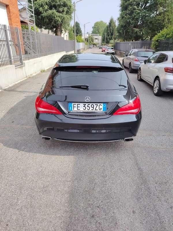 Usata Mercedes CLA220 Shooting Brake Premium 177 CV (130 kW) 2016 Nero Station wagon