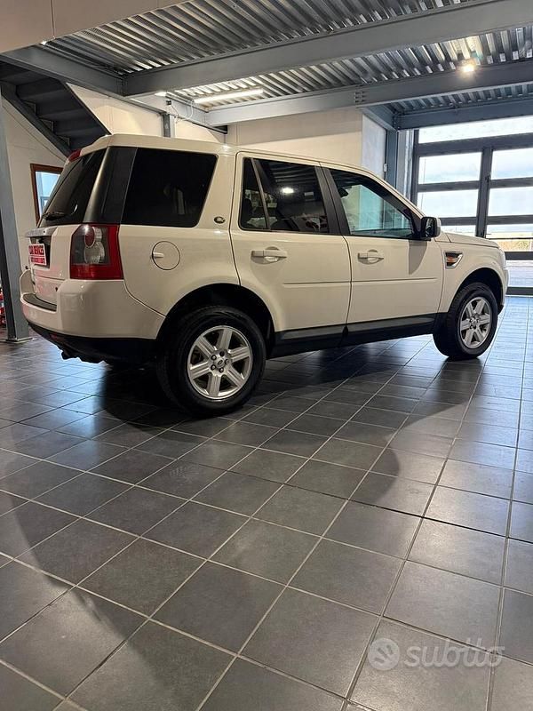 Usata Land Rover Freelander 2 160 CV (117 kW) 2008 Bianco SUV