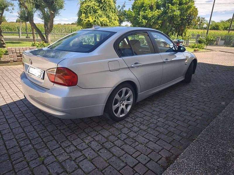 Usata BMW 320 150 CV (110 kW) 2007 Berlina