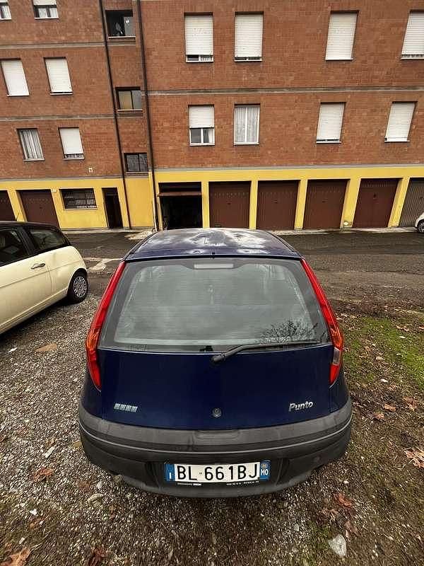 Usata Fiat Punto 60 CV (44 kW) 1999 Berlina