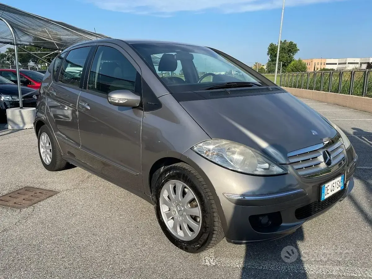 Usata Mercedes A170 Elegance 116 CV (85 kW) 2007 Grigio Berlina