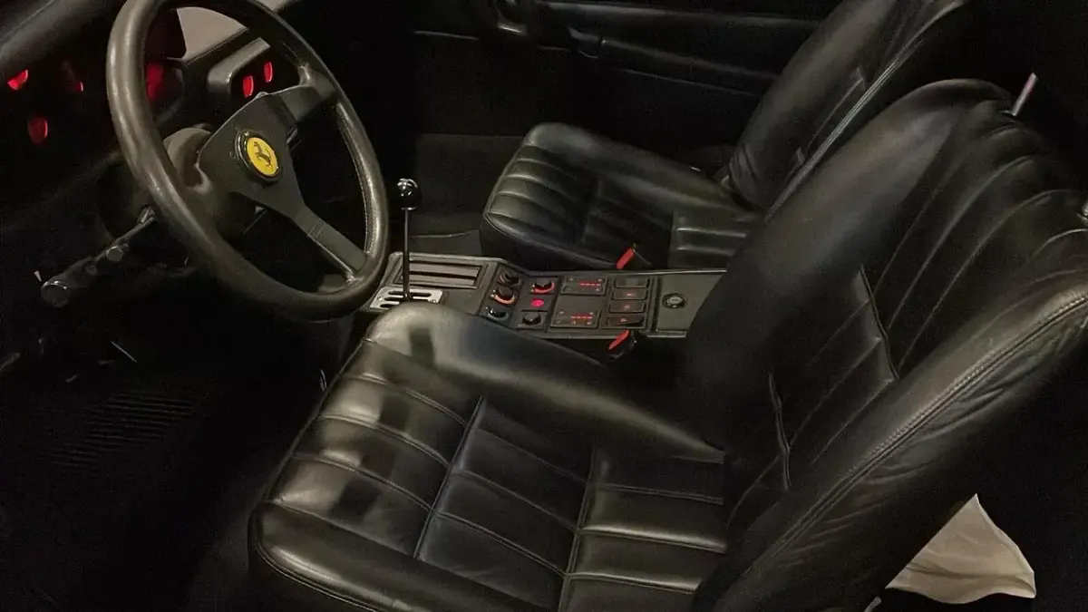 Usata Ferrari 328 270 CV (198 kW) 1988 Giallo Cabrio