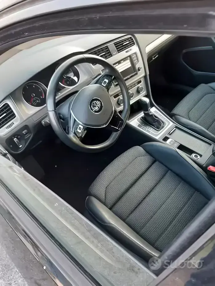 Usata VW Golf VII 110 CV (80 kW) 2016 Nero Berlina