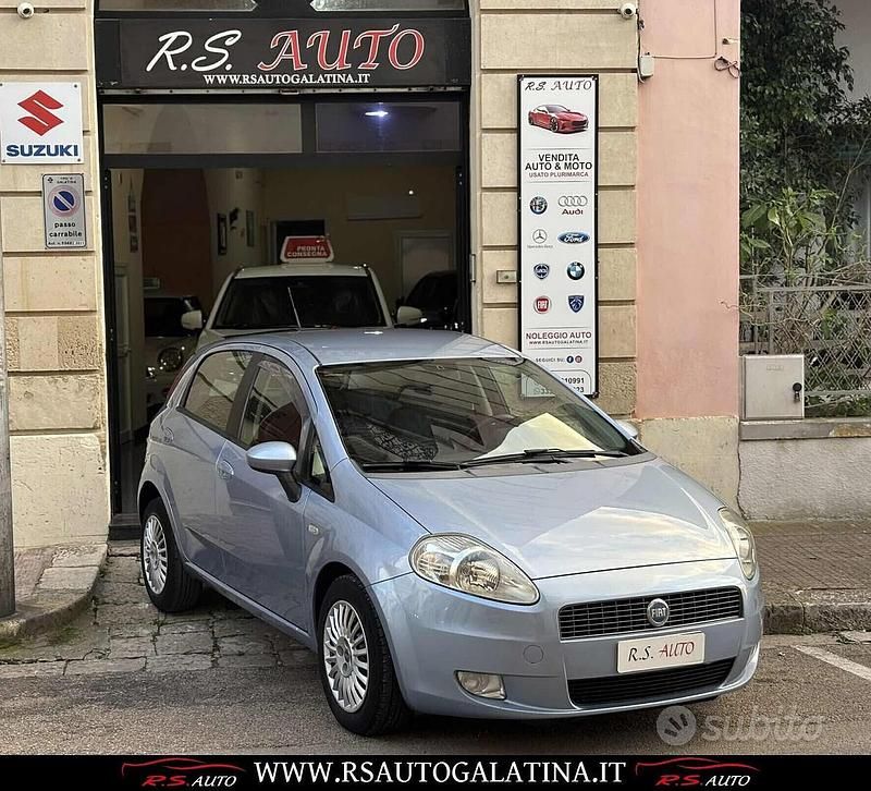 Usata Fiat Grande Punto 65 CV (47 kW) 2007 Blu Utilitaria
