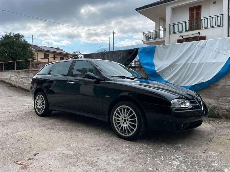 Nero Usata 2001 Alfa Romeo 156 Station wagon | 10.800 € (Buon prezzo) - Immagine 1/4