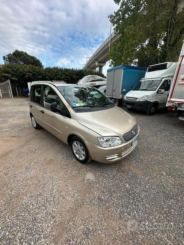 Brugt Fiat Multipla 120 HK (88 kW) 2009 Gul MPV