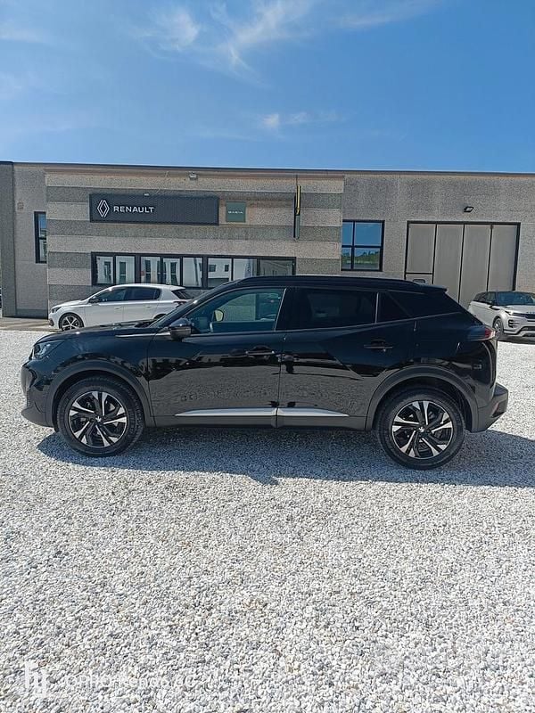 Usata Peugeot 2008 Allure 130 CV (95 kW) 2023 Nero SUV