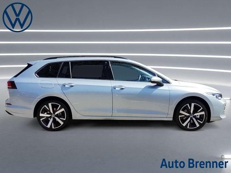 Nuova VW Golf VIII Edition 150 CV (110 kW) 2025 Dolomite silver metallizzato Station wagon