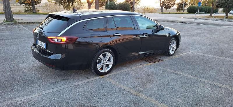 Usata Opel Insignia Business 136 CV (100 kW) 2018 Station wagon