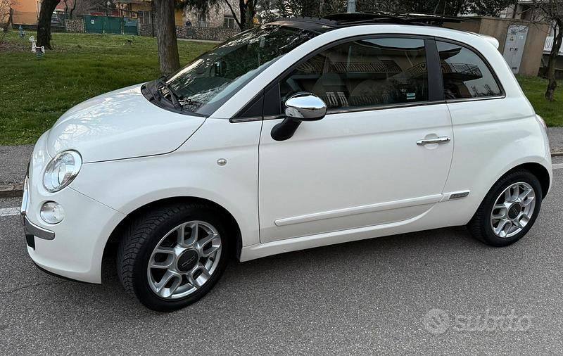 Usata Fiat 500 Lounge 75 CV (55 kW) 2008 Bianco Cabrio