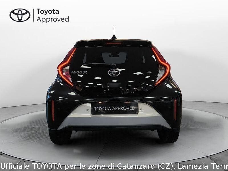 Usata Toyota Aygo X Edition-S 72 CV (52 kW) 2024 Grigio SUV