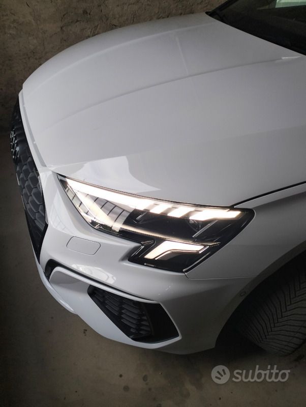 Bianco Usata 2023 Audi A3 Tre volumi | 30.000 € (Cara) - Immagine 1/4