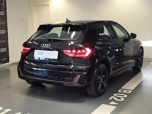 Nuova Audi A1 Sportback S-Line 116 CV (85 kW) 2026 Nero Utilitaria