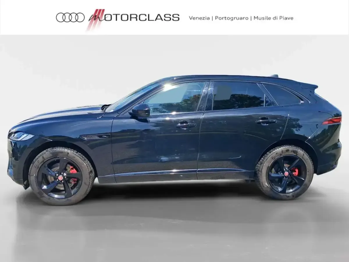 Usata Jaguar F-Pace R-Dynamic 204 CV (150 kW) 2023 Nero SUV