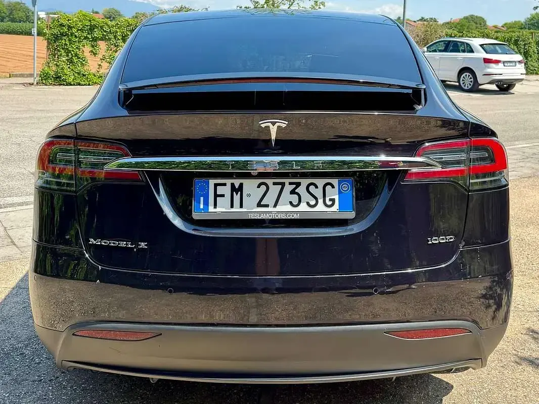 Usata Tesla Model X 158 kW (215 CV) 2017 Nero SUV