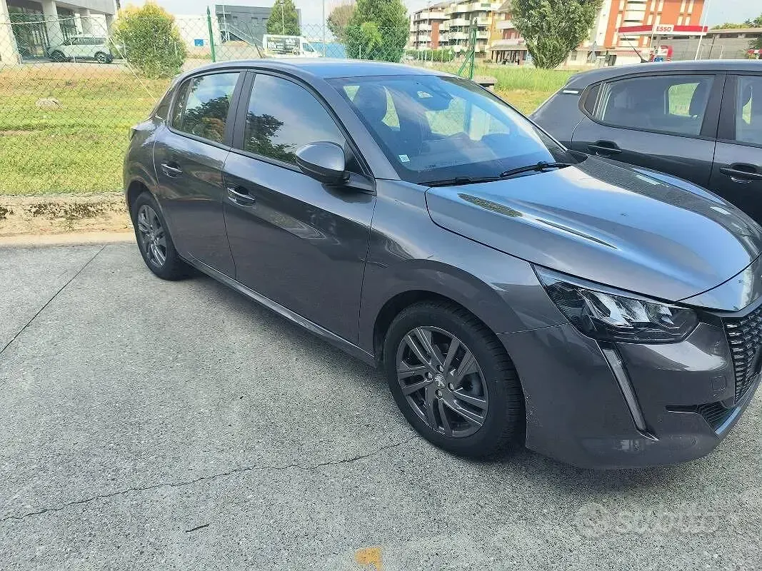 Usata Peugeot 208 Active 75 CV (55 kW) 2021 Utilitaria