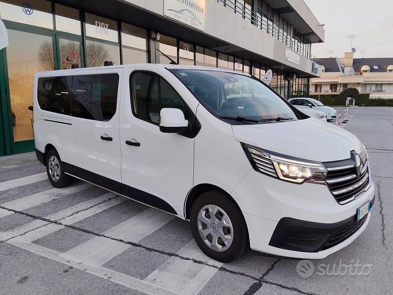 Usata Renault Trafic 150 CV (110 kW) 2023 Bianco Monovolume