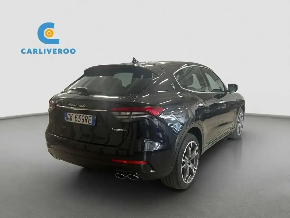 Usata Maserati Levante GT 330 CV (242 kW) 2022 Nero metallizzato SUV