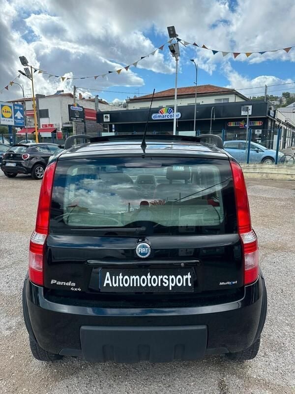 Usata Fiat Panda 4x4 Cross 75 CV (55 kW) 2008 Nero Utilitaria