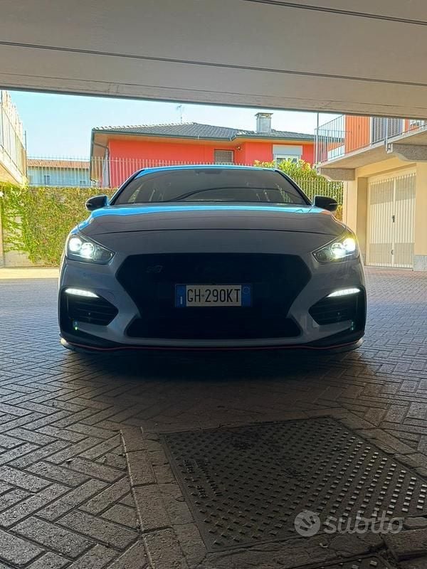 Usata Hyundai i30 410 CV (301 kW) 2021 Blu Berlina
