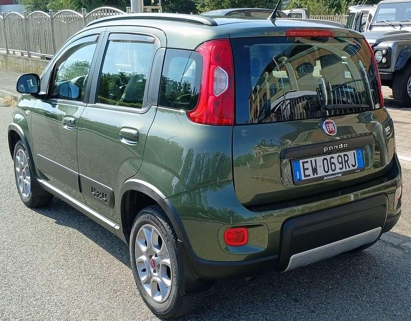Usata Fiat Panda Cross Cross 75 CV (55 kW) 2014 Vernice metallizzata Utilitaria