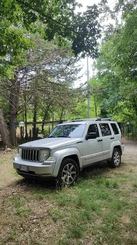 Usata Jeep Cherokee Limited 177 CV (130 kW) 2009 SUV