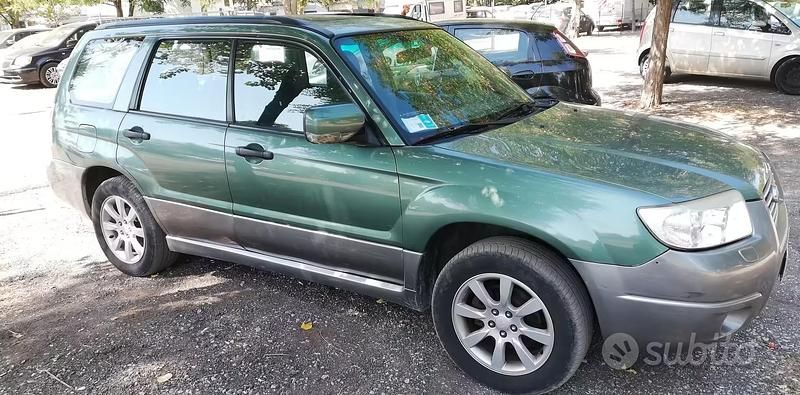 Usata Subaru Forester 2006 Verde SUV