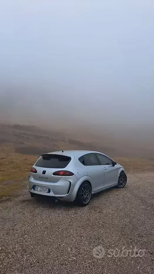 Usata Seat Leon CUPRA 241 CV (177 kW) 2007 Grigio Utilitaria